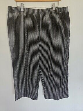 Blue/Black Pinstripe Capri Jeans